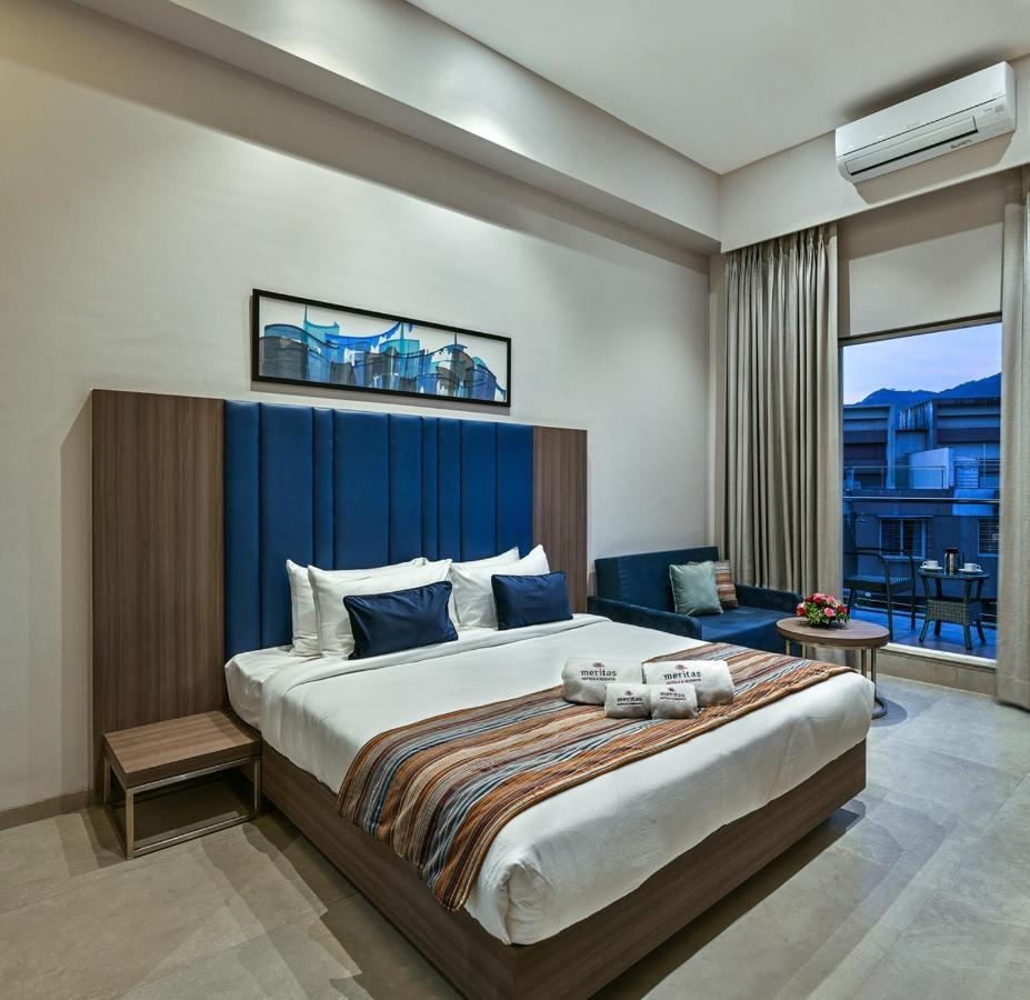 Meritas Aura Resort Lonavala Kültér fotó