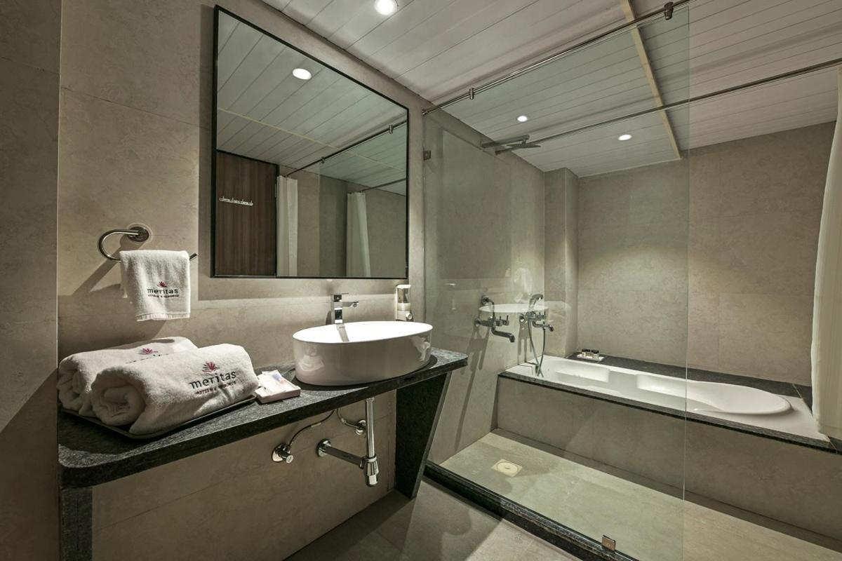 Meritas Aura Resort Lonavala Kültér fotó
