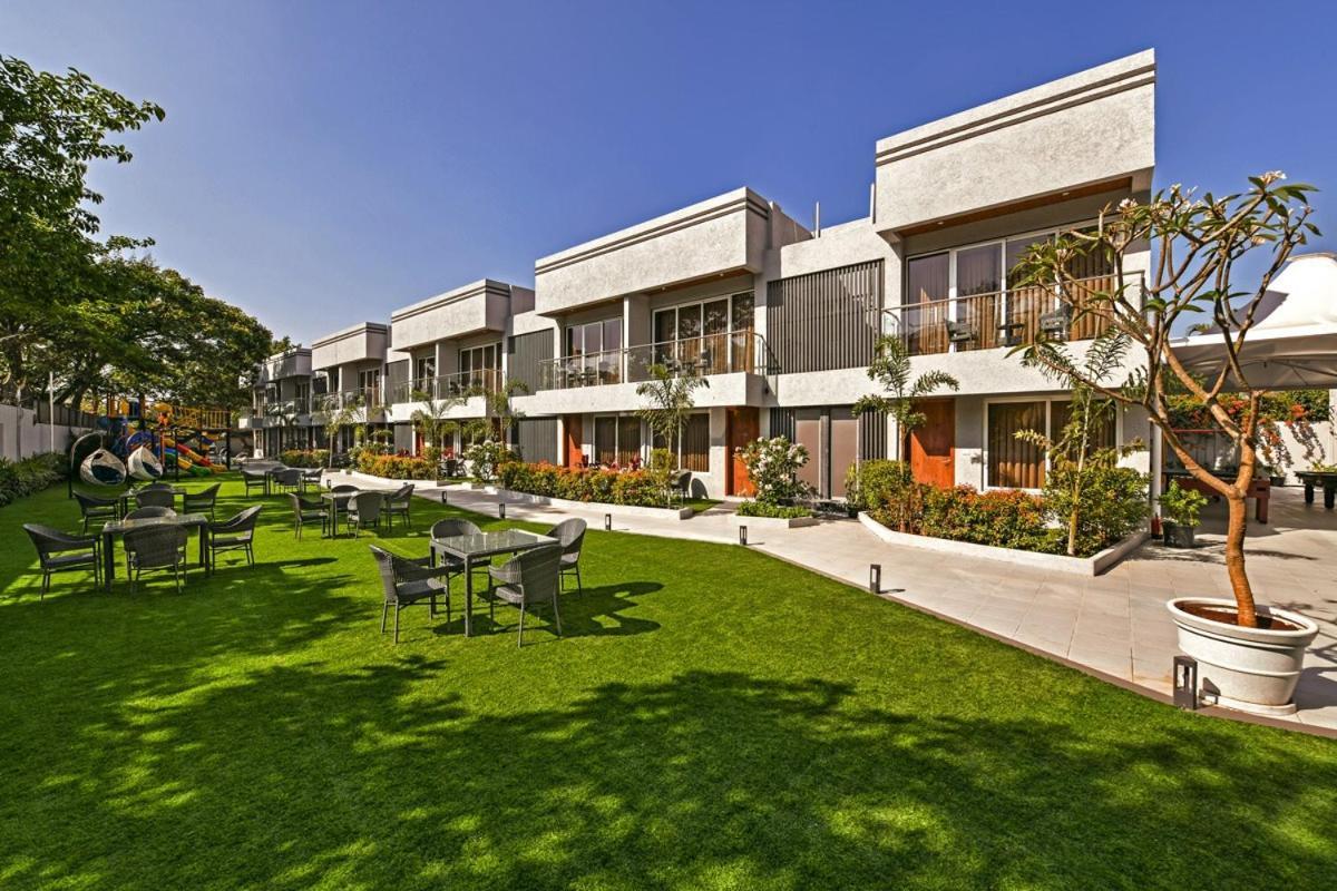Meritas Aura Resort Lonavala Kültér fotó